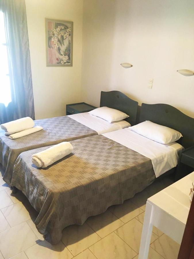 Villa Yannis โรดา ภายนอก รูปภาพ